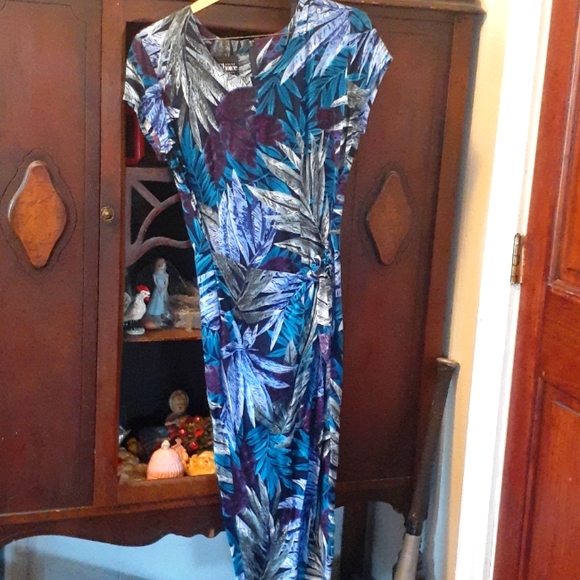Ms Choice size 6, blue floral dress - Picture 1 of 5